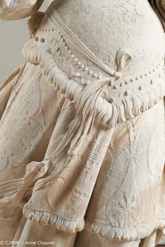 Ligier Richier, Sainte Elisabeth, détail de la robe, (Musée d’art sacré, Saint-Mihiel) © C2RMF / A.Chauvet