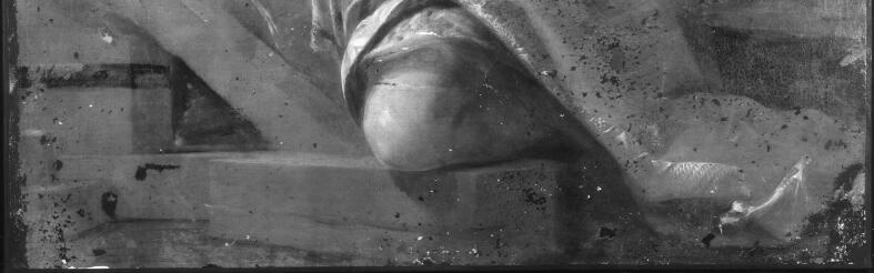 Détail au niveau du genou de la sainte en réflectographie infrarouge contrastée. Mise en évidence de la signature et de la date au niveau de la section de la poutre. ©C2RMF / Philippe Salinson