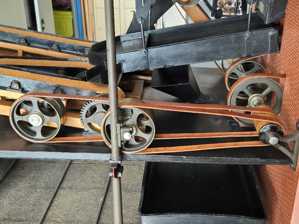 13. Détail du mécanisme avant et après intervention.