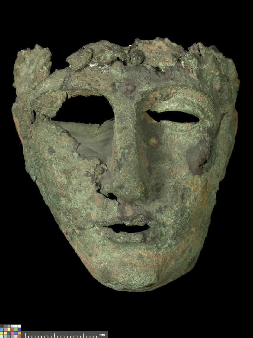 Visière gallo-romaine, Saint-Germain-en-Laye, musée d'Archéologie nationale