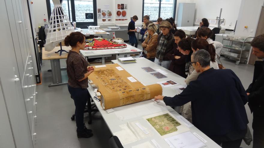 Media Name: jpo_-_atelier_textile_7.jpg